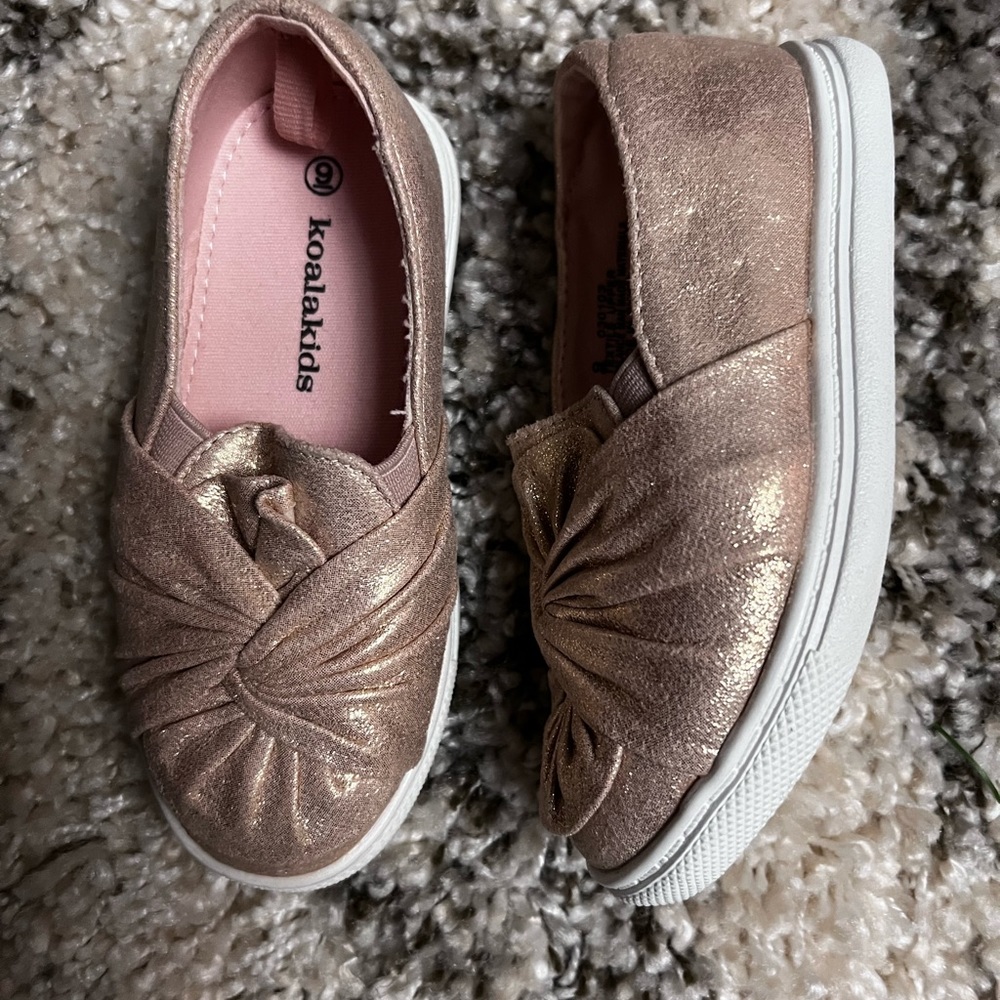 Beautiful never worn shoes for girls